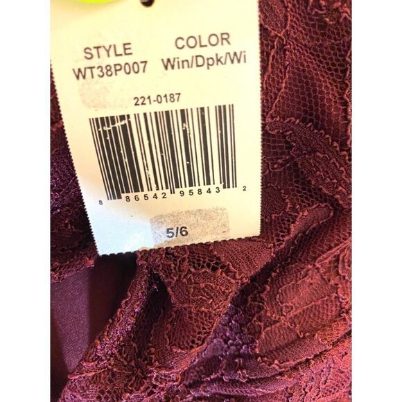 ‎NWT 5/6 B.Darling top - Picture 4 of 6